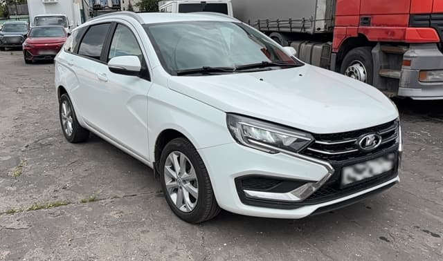 Lada Vesta SW - 2
