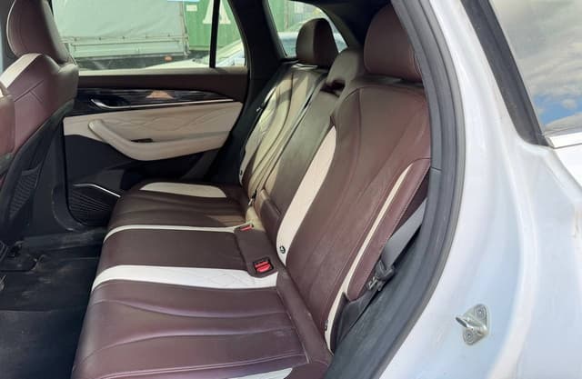 Geely Monjaro - 9