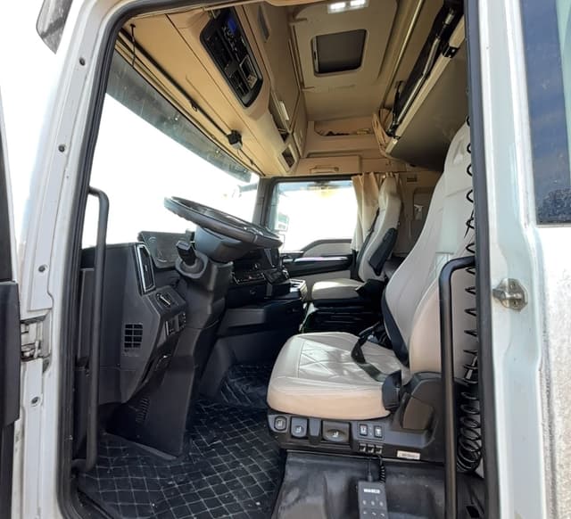 Sitrak C7H 4x2 Седельный тягач - 6