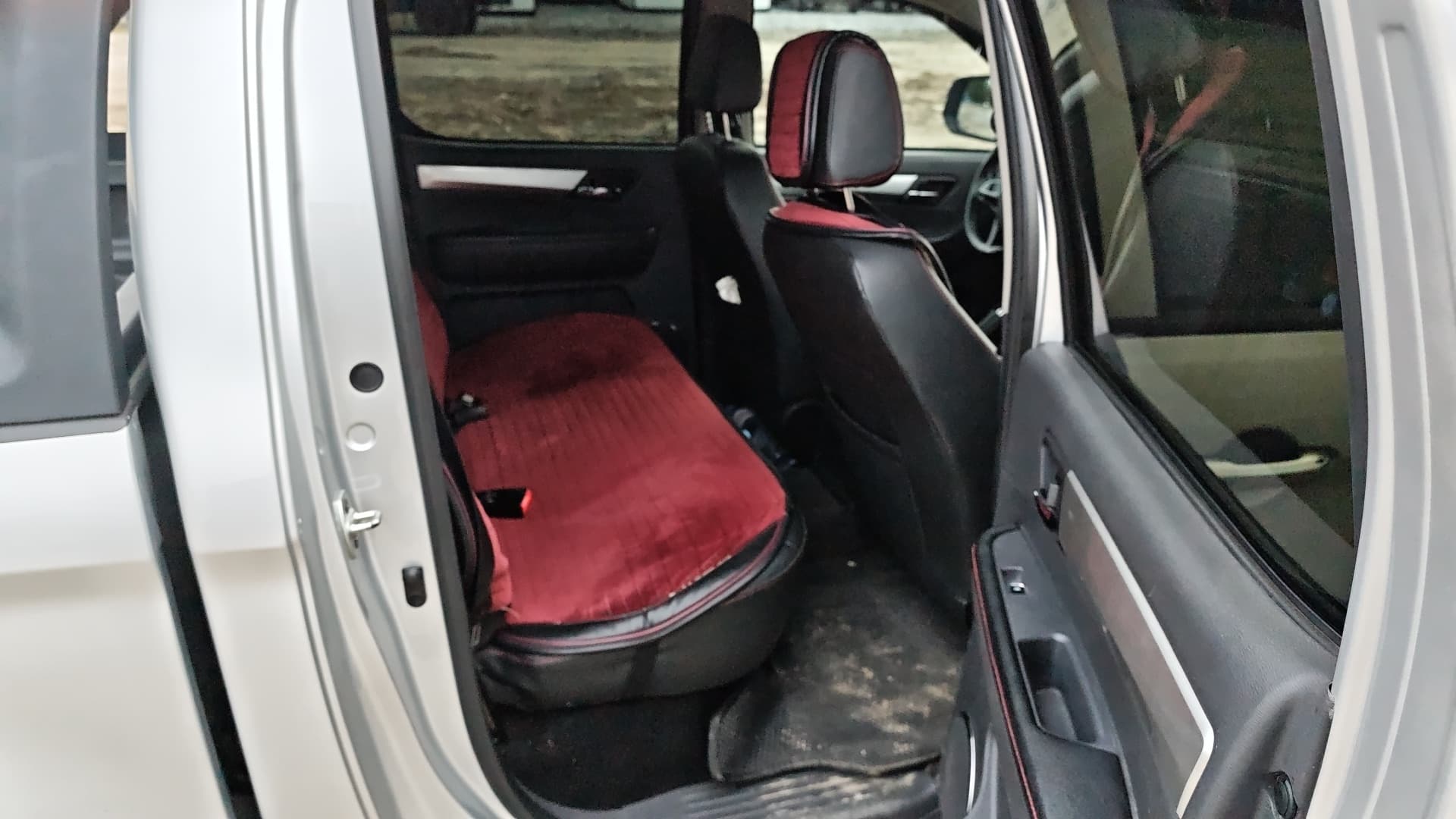 Jac T6 - 8