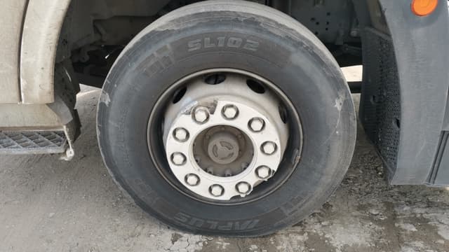 FAW J7 4x2 Седельный тягач - 8