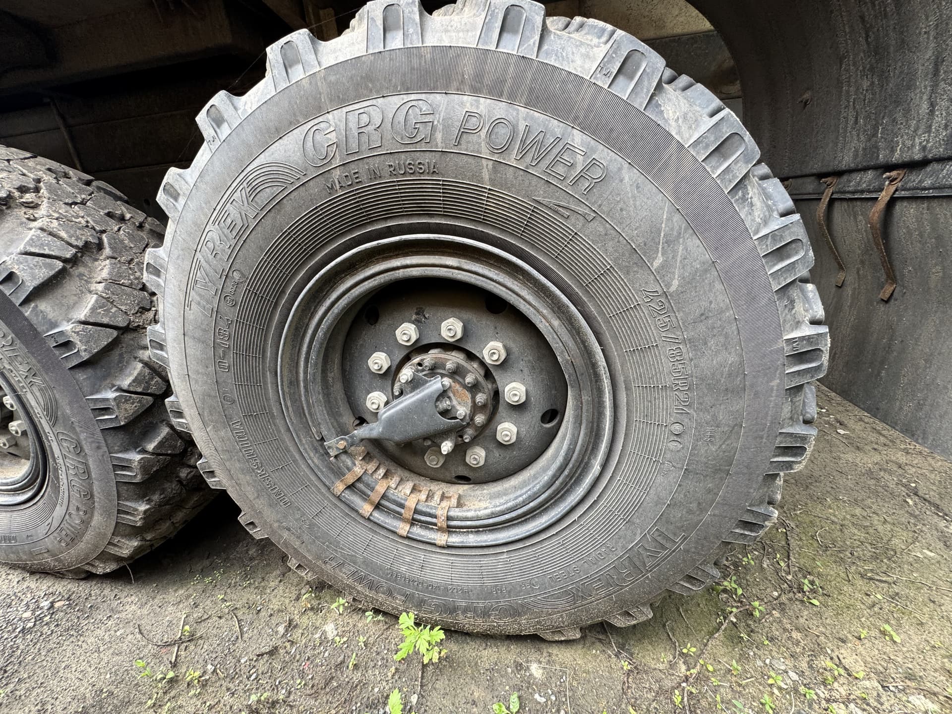 Автоспецван 7721* на шасси КамАЗ 43118 6x6 Передвижная мастерская с КМУ - 9
