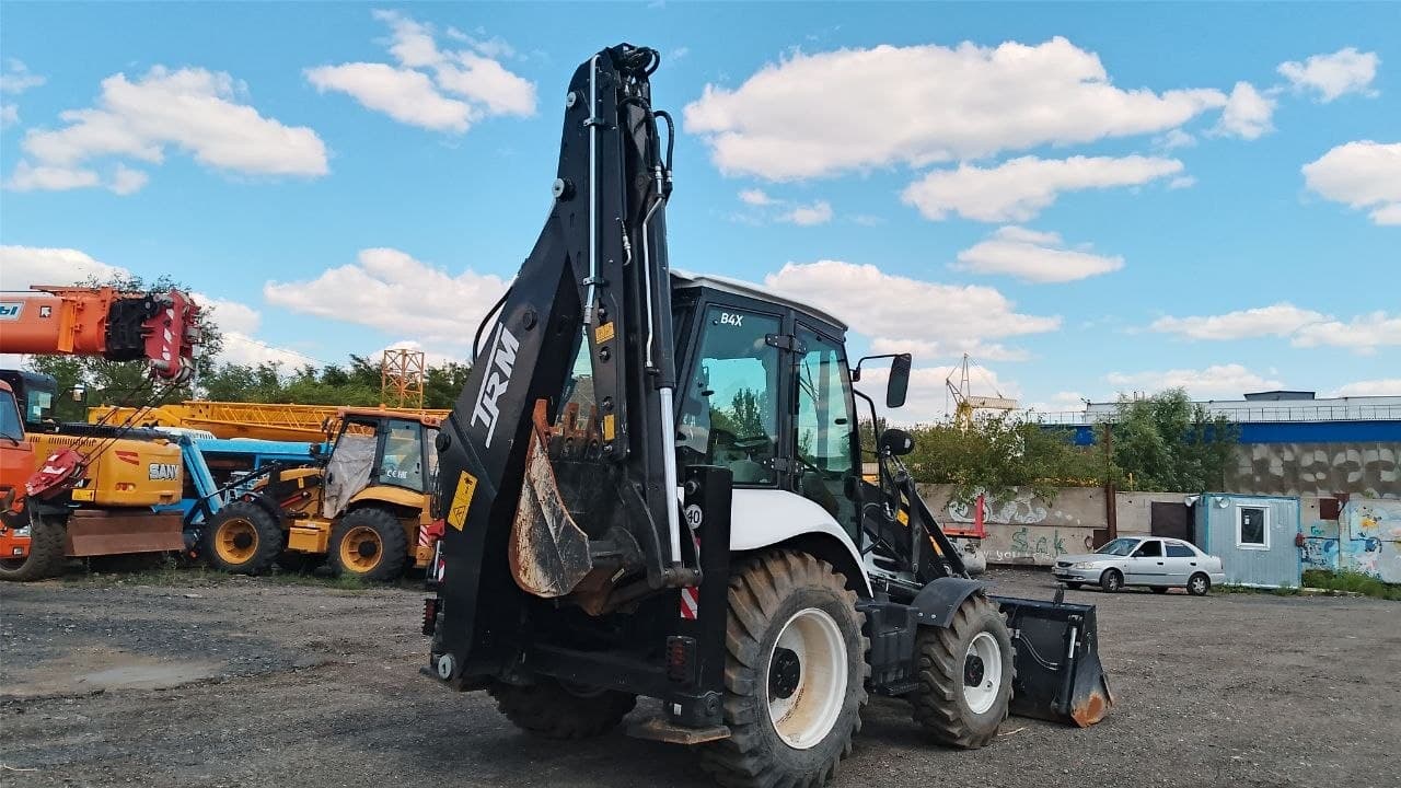Trm B4X Экскаватор-погрузчик - 3