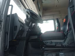 Sitrak C7H 4x2 Седельный тягач - 6