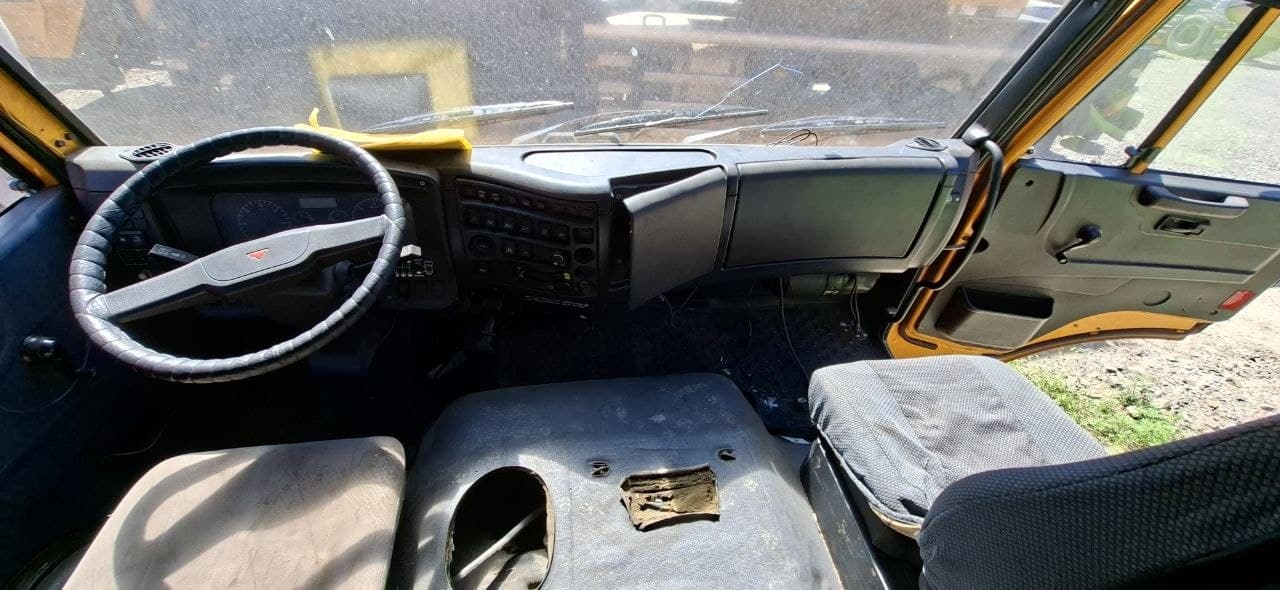 Мегатрон 4589* на шасси КамАЗ 65115 6x4 Зерновоз - 5