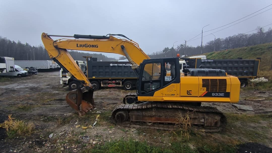 Liugong CLG933 Экскаватор - 3