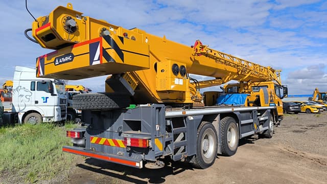 Xcmg XCT25 6x4 Автокран - 3