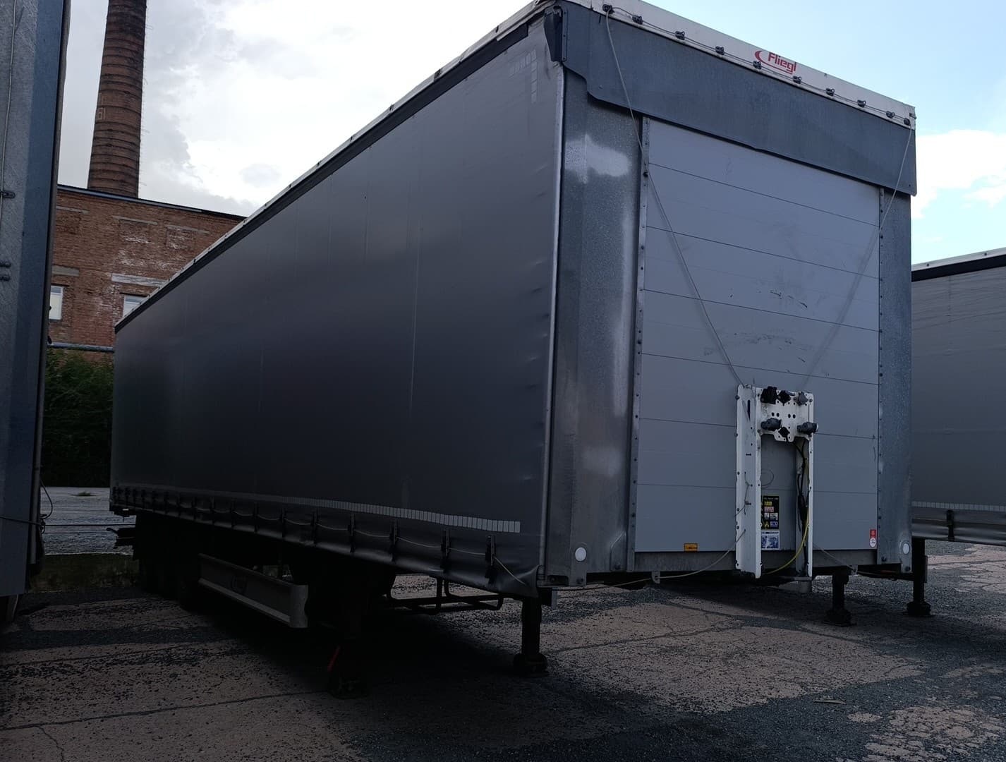Fliegl SDS 350 Полуприцеп шторный - 2