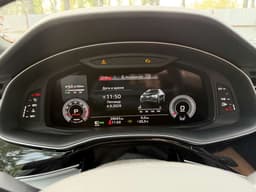 Audi Q8 - 7