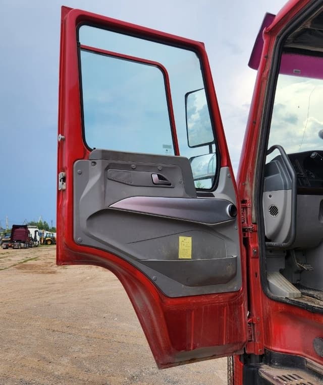 Howo ZZ* 6x4 Самосвал - 7