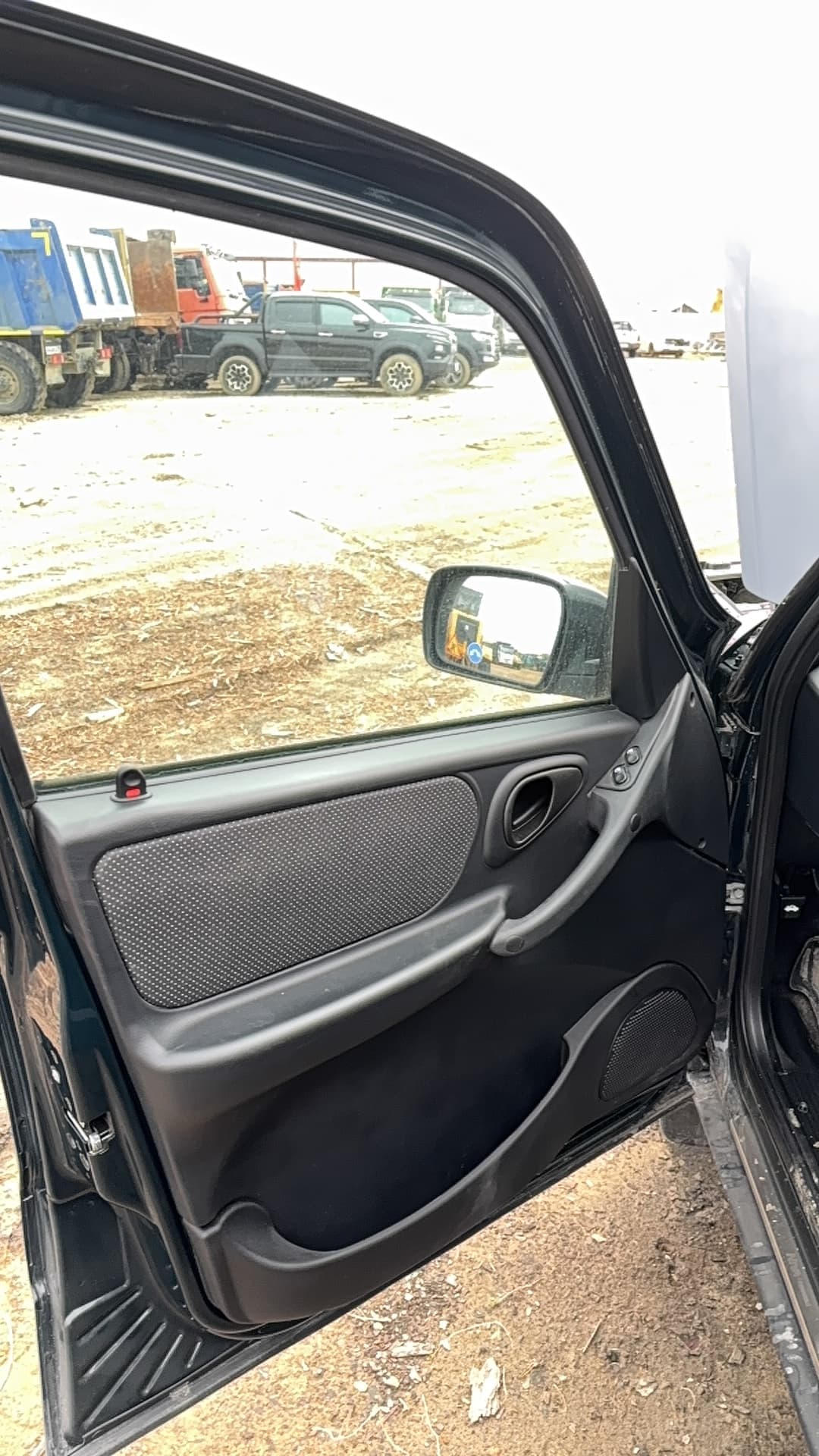 Lada Niva Travel - 6