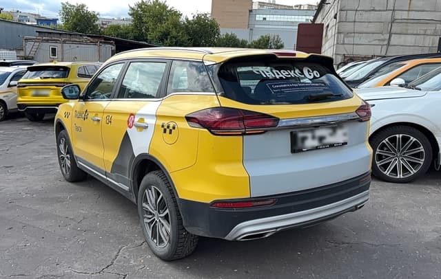 Geely Atlas Pro - 4