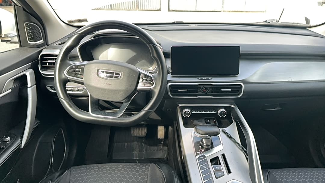 Geely Coolray - 5