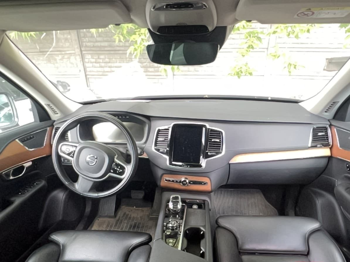 Volvo XC90 - 5