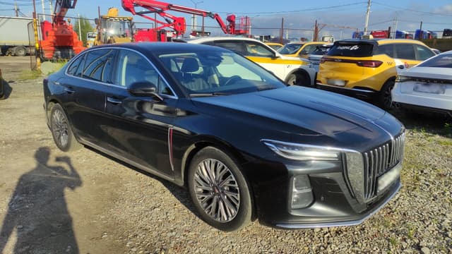 Hongqi H5 - 2
