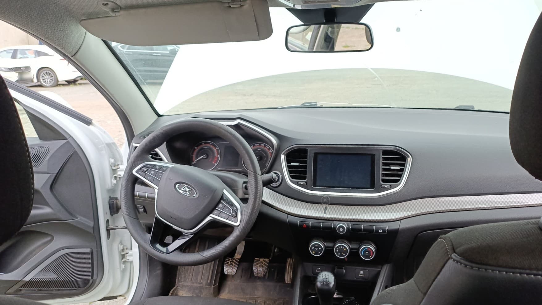 Lada Vesta седан - 5