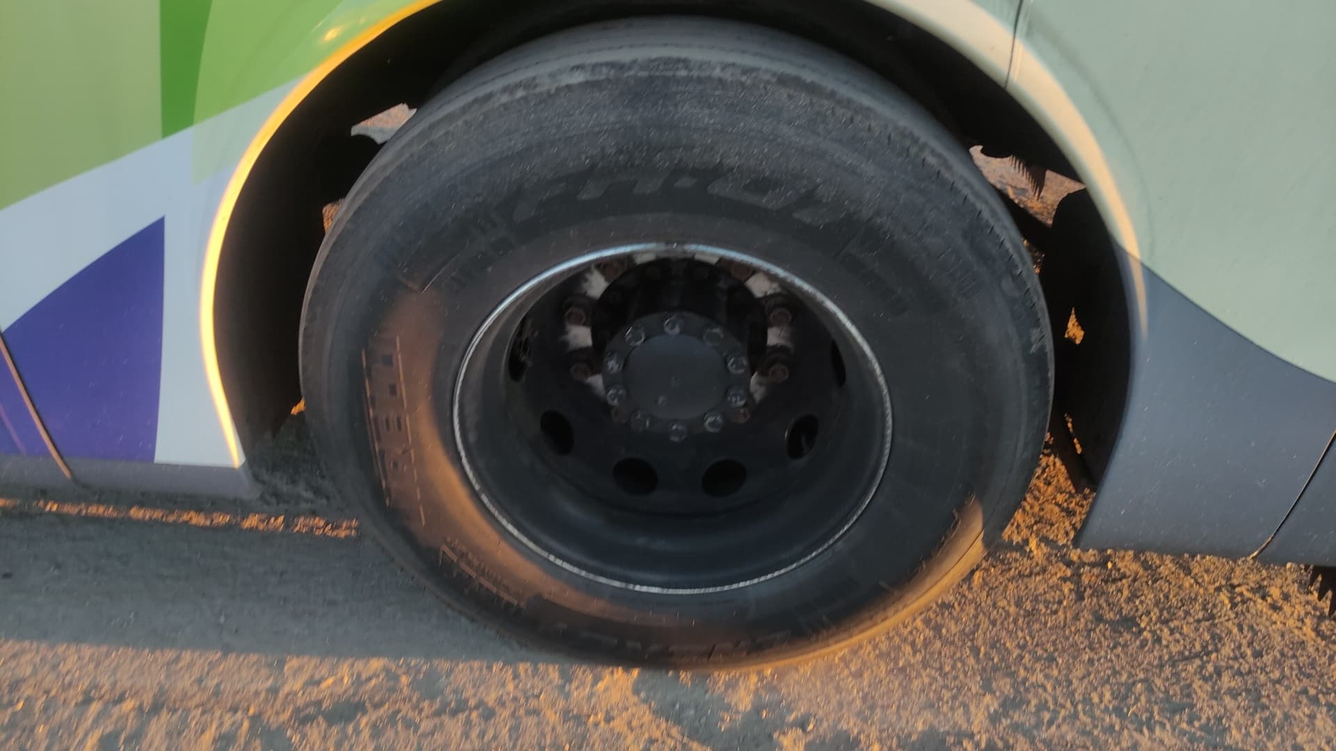 Zhongtong LCK6127* Автобус - 9