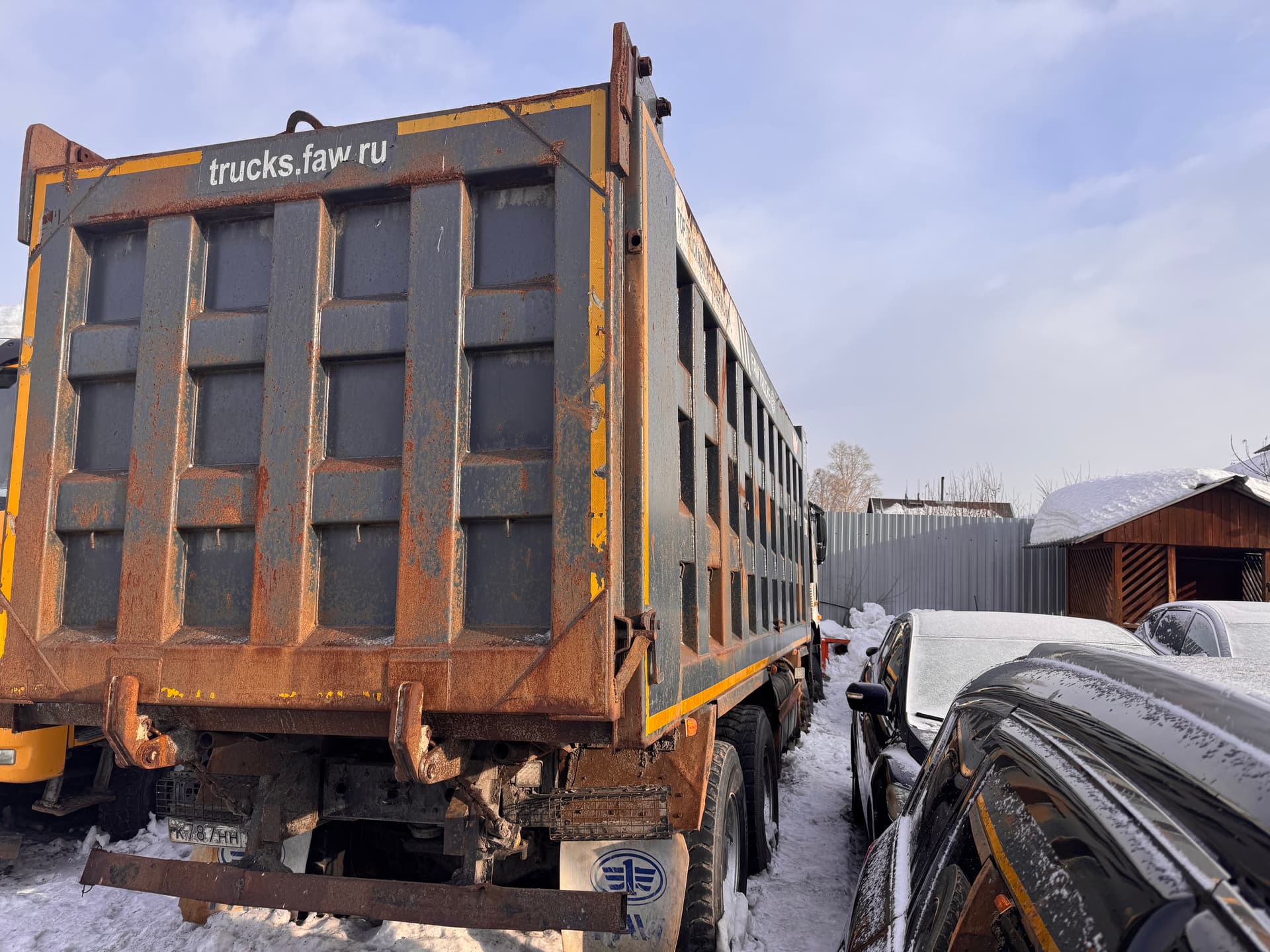 FAW CA 3310 8x4 Самосвал - 3