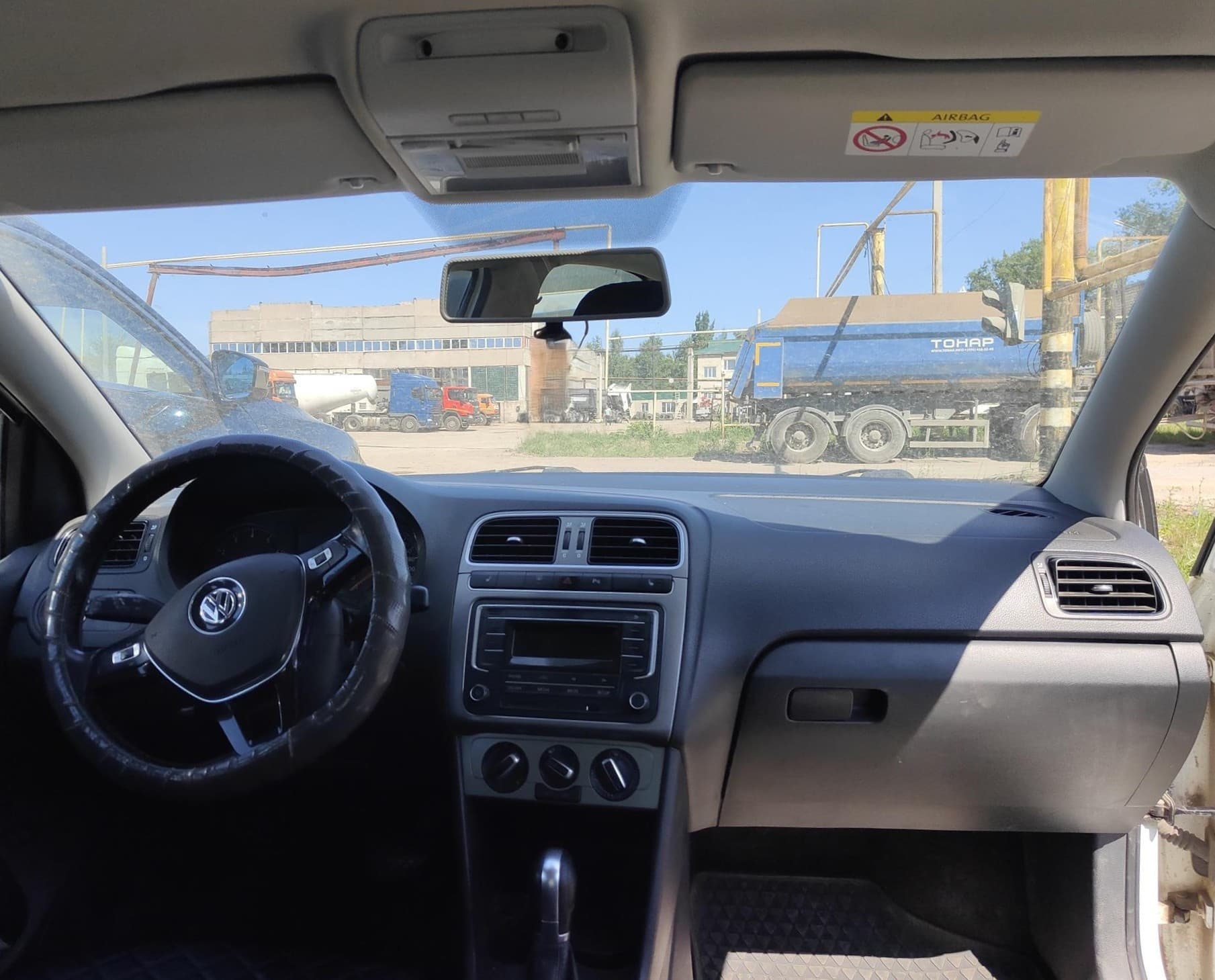 Volkswagen Polo - 5