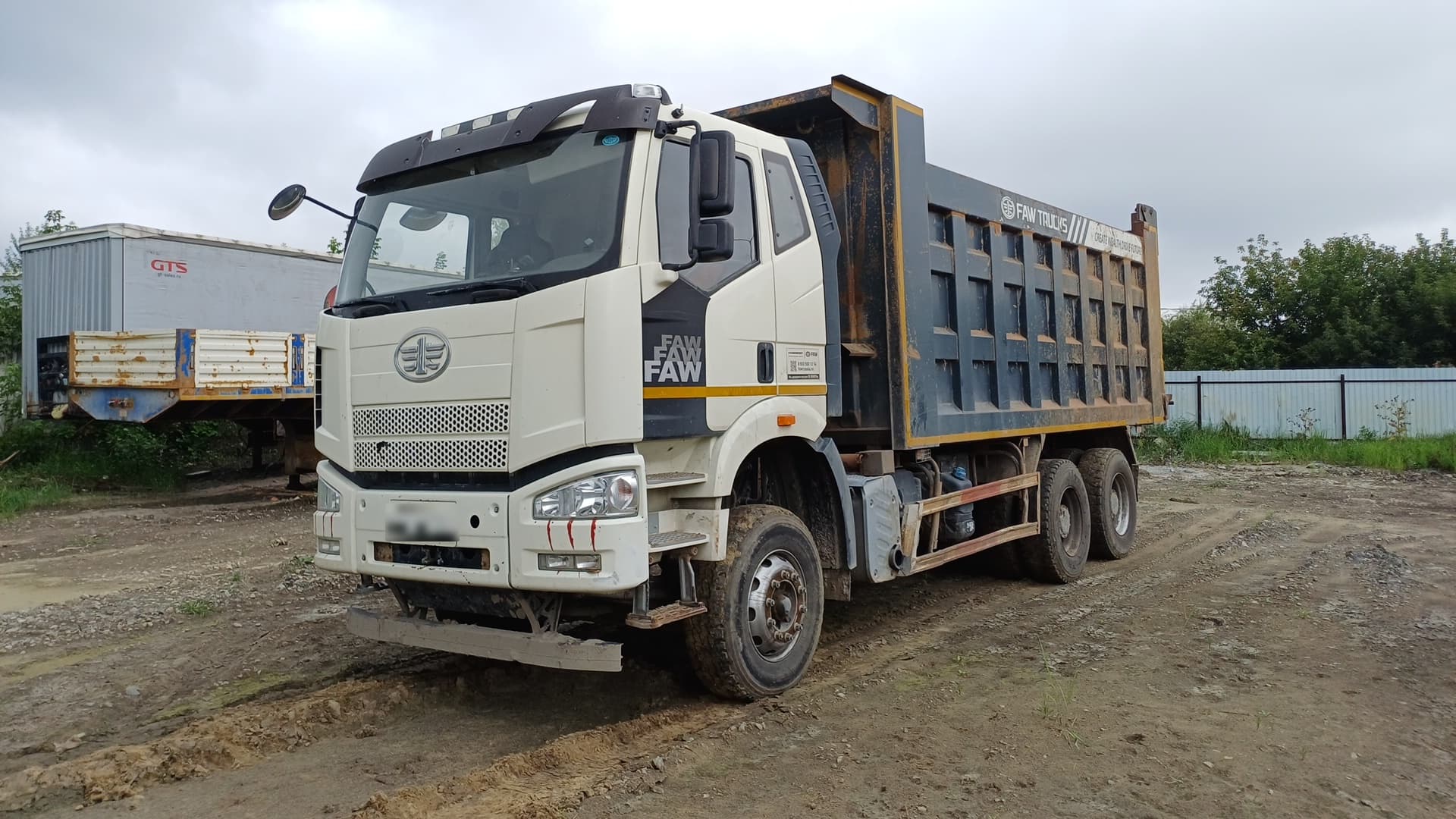 FAW CA 3250* 6x4 Самосвал - 1