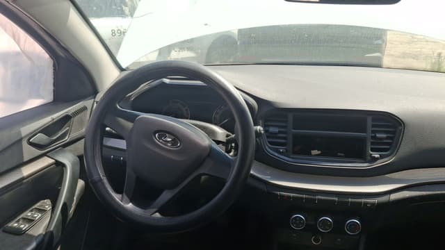 Lada Vesta седан - 5