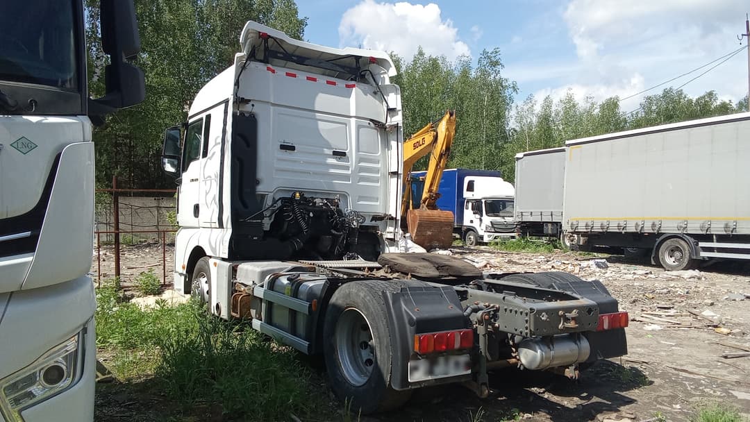 Sitrak C7H 4x2 Седельный тягач - 4