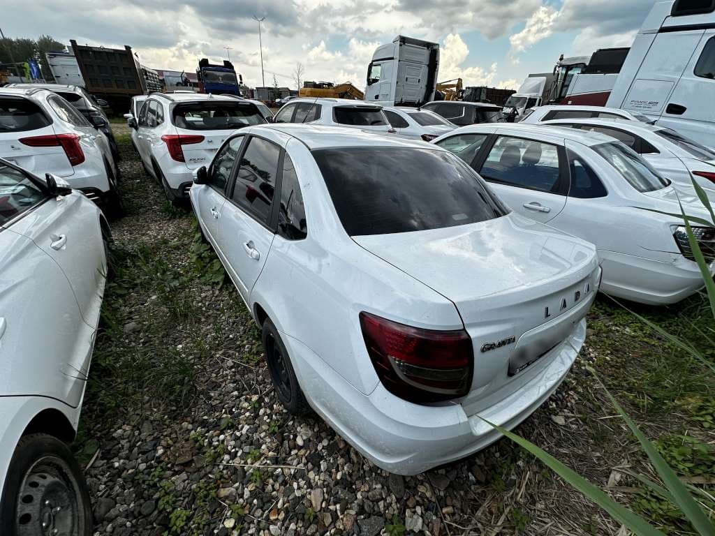 Lada Granta седан - 3