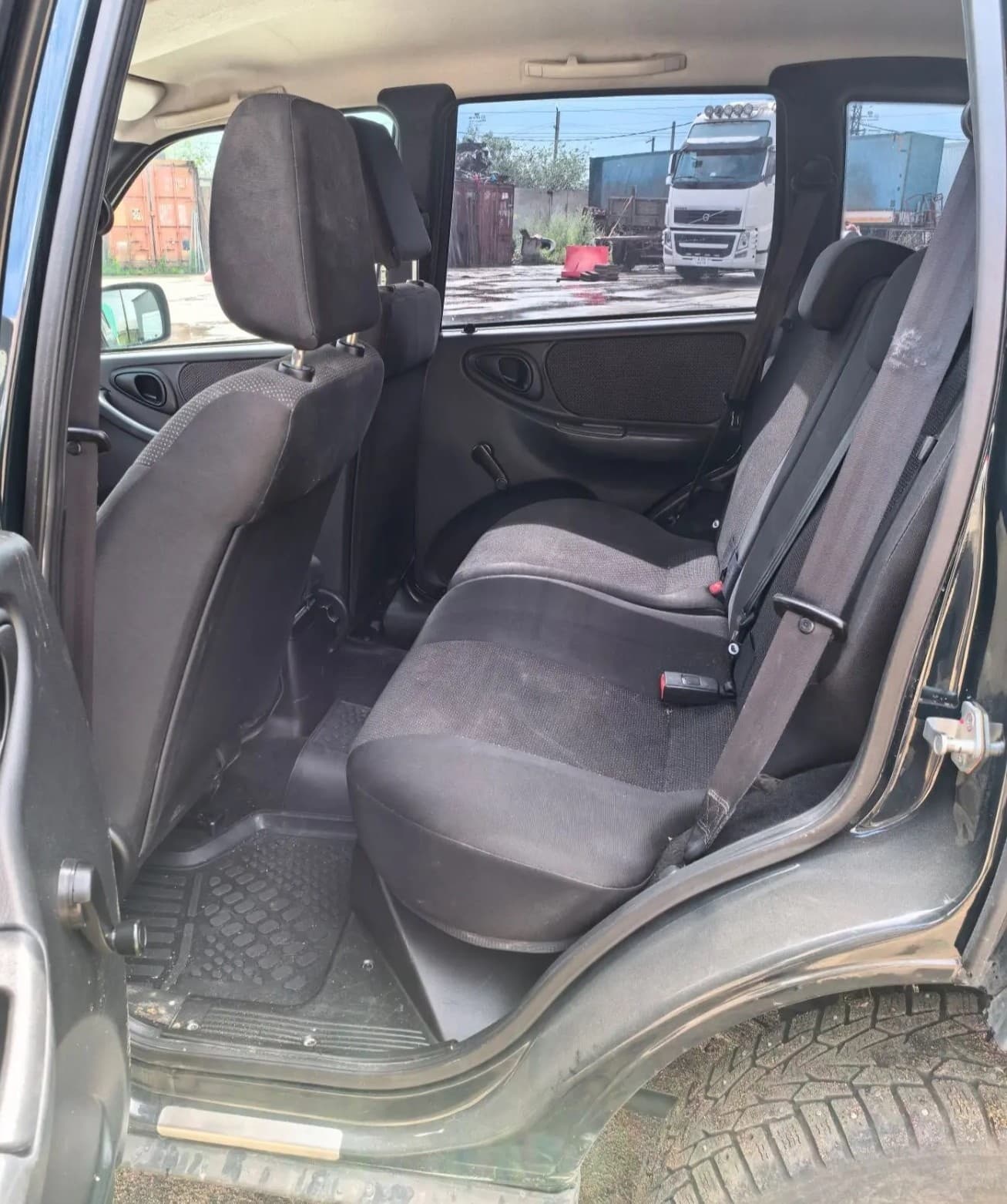 Lada Niva Travel - 8