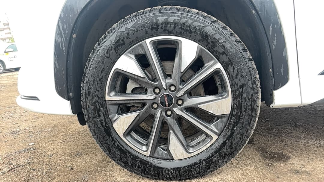 Exeed LX - 10