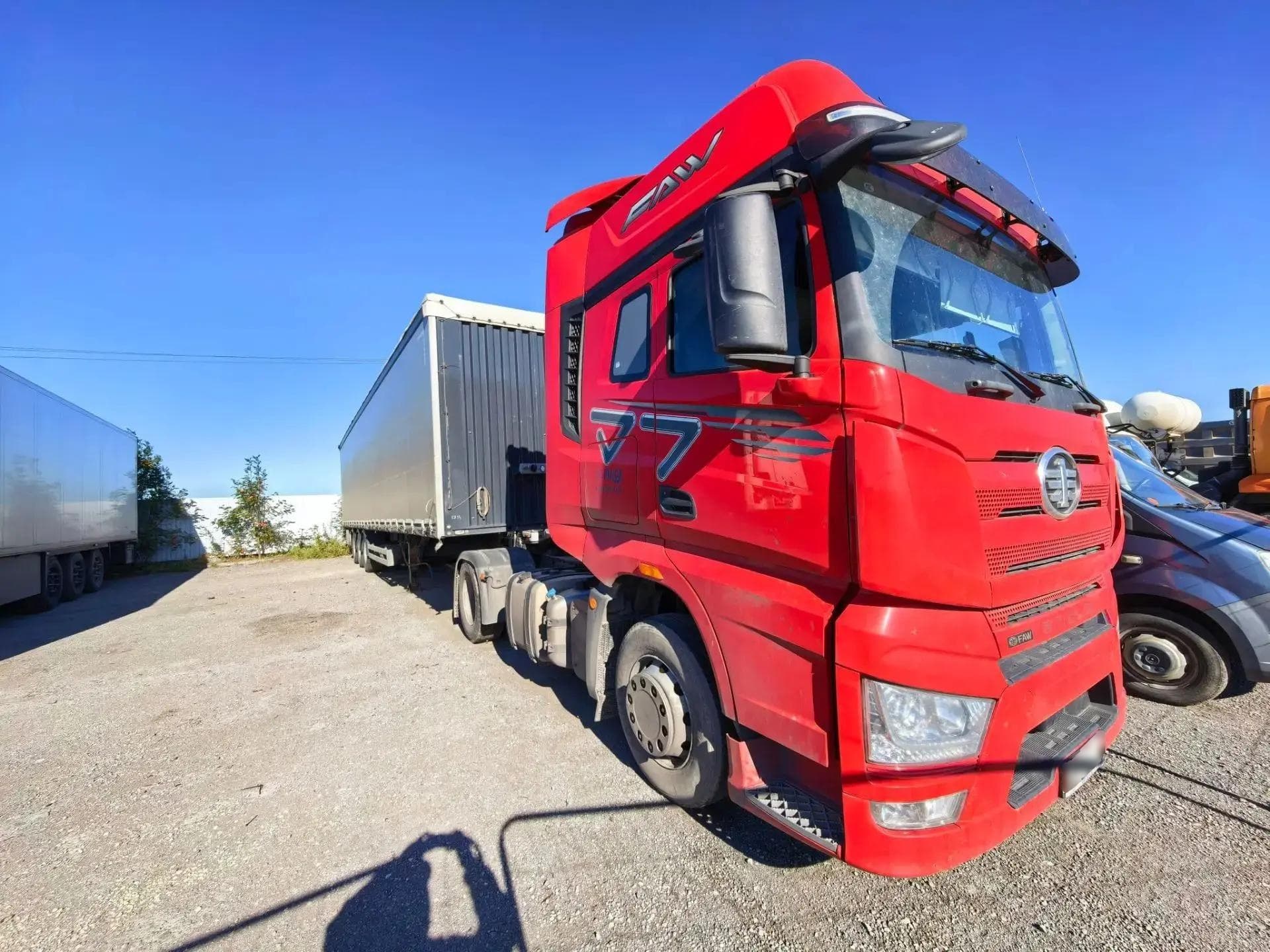 FAW J7 4x2 Седельный тягач - 2