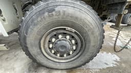 Уралспецтранс 5453* на шасси Shacman SX3258 6x6 Автоцистерна пищевая - 9