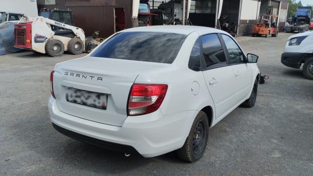 Lada Granta седан - 3