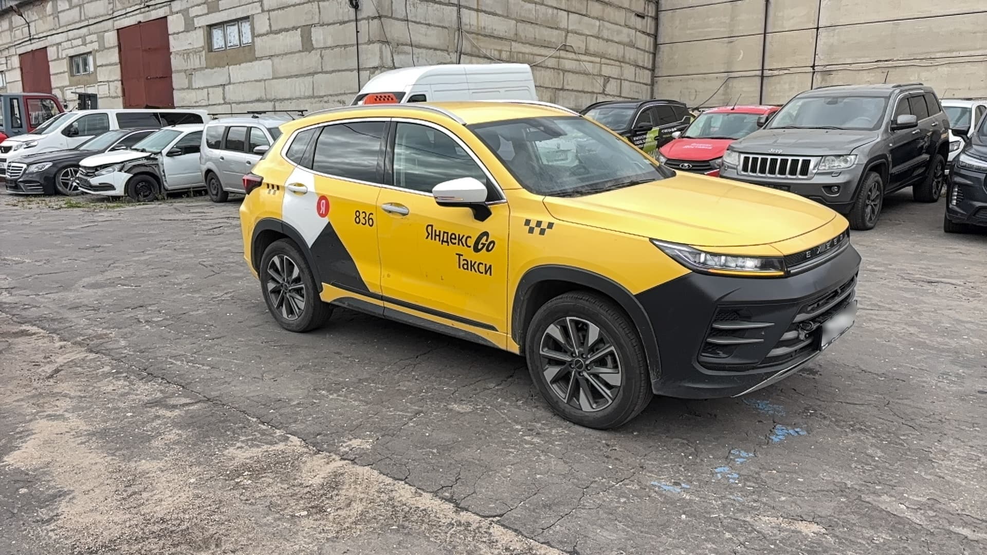 Exeed LX - 2