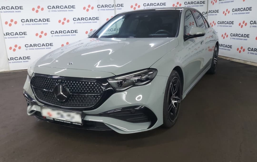Mercedes-Benz E седан - 1