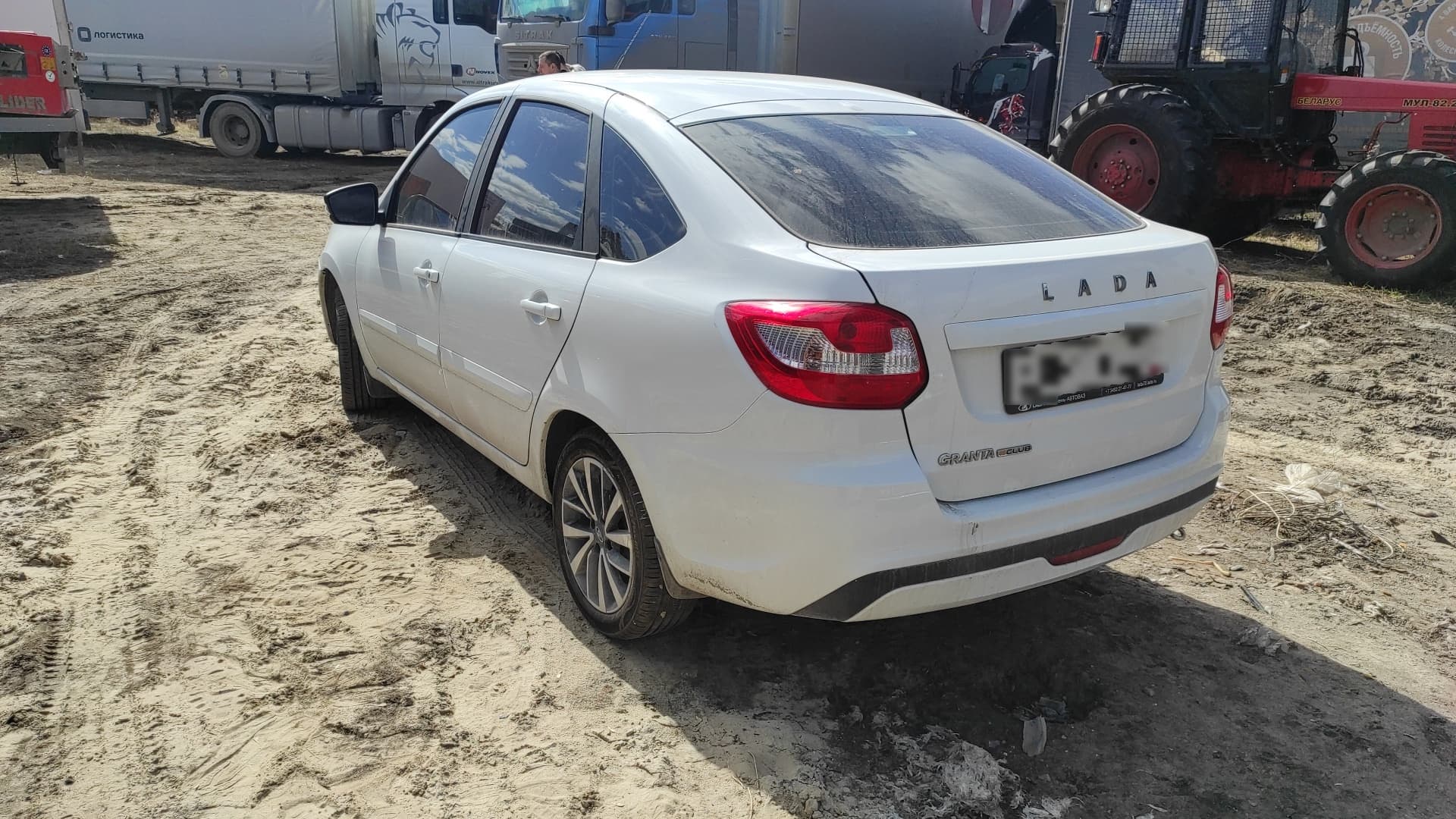 Lada Granta лифтбек - 4