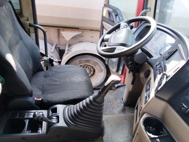Howo T5G 6x4 Самосвал - 9