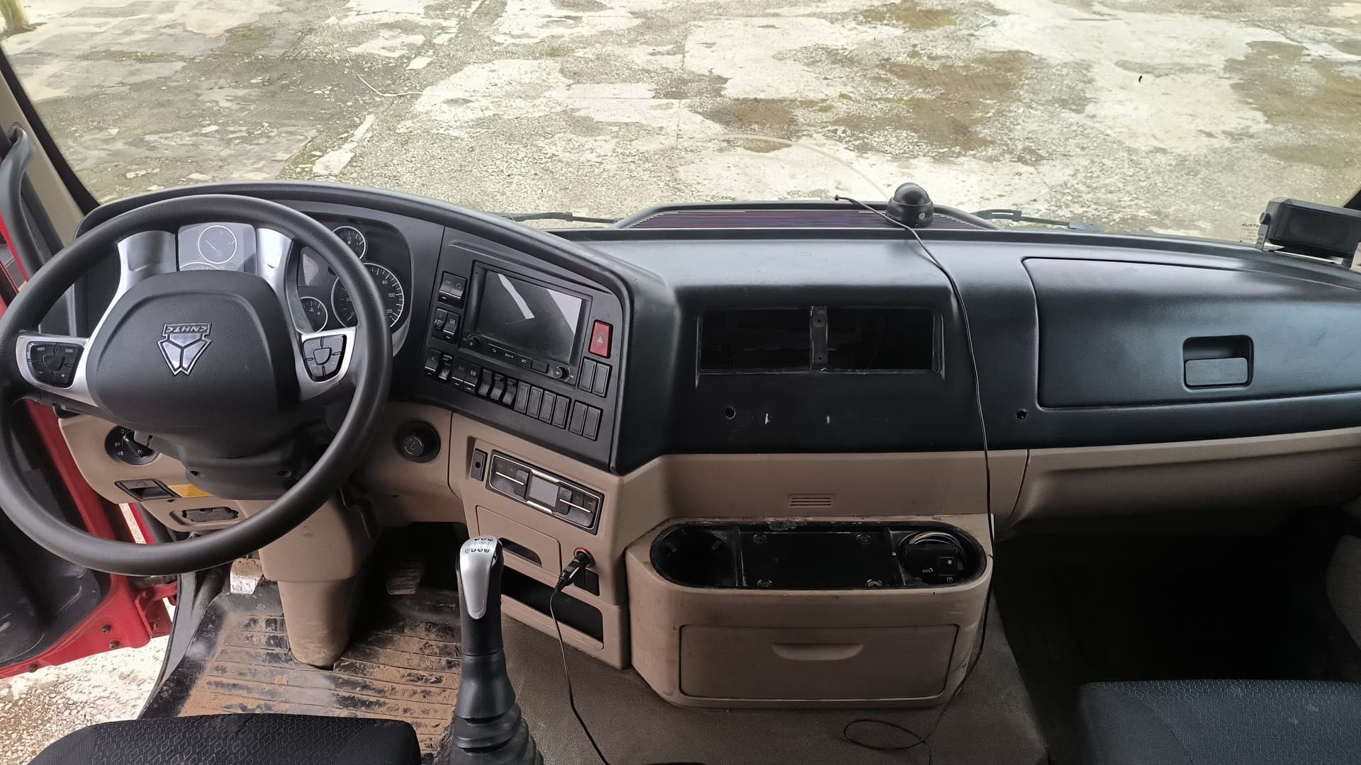 Howo T5G 6x4 Самосвал - 4