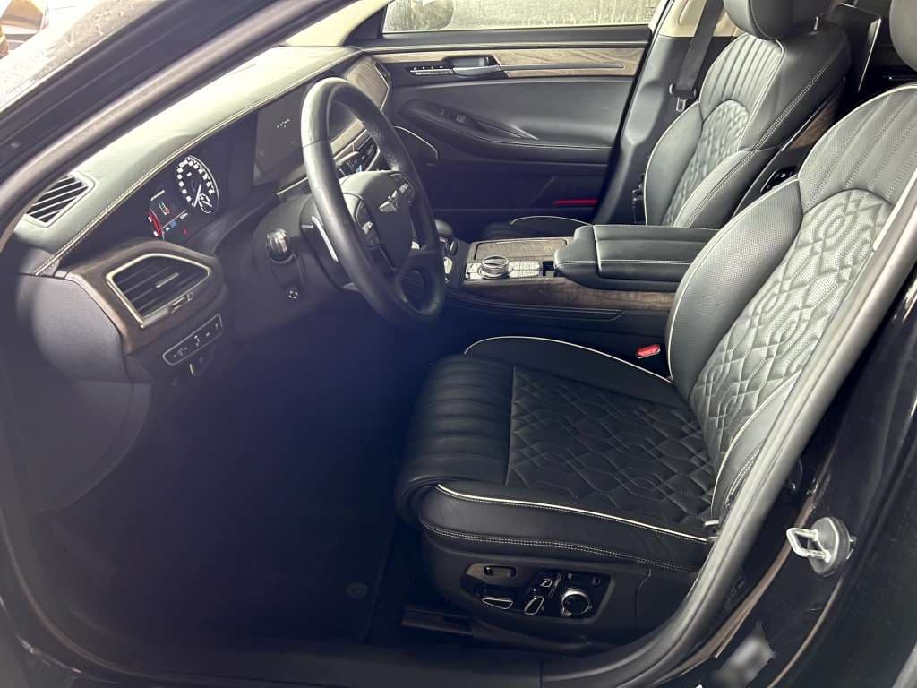 Genesis G90L - 6