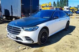 Mercedes-Benz S седан - 1