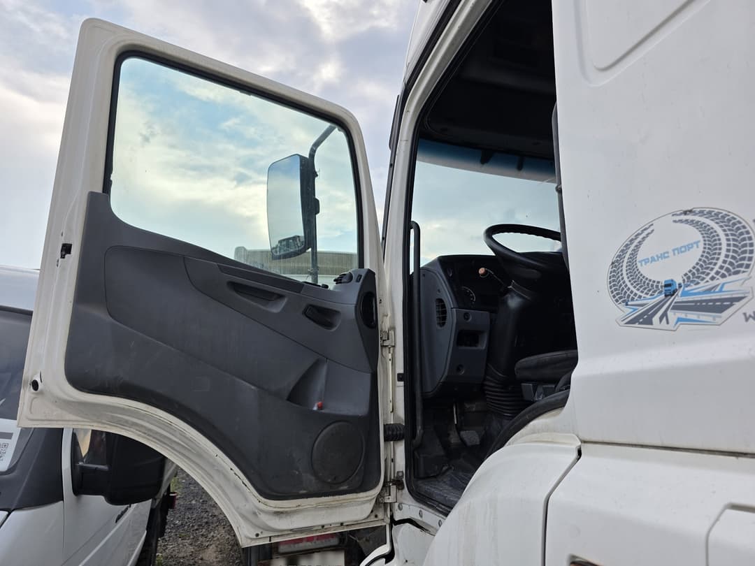 Камаз 5490 4x2 Седельный тягач - 8