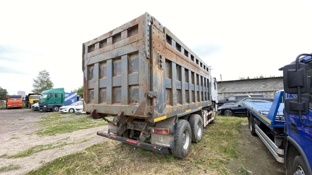 Shacman (Shaanxi) SX3258DT384C 6x4 Самосвал - 3