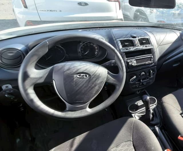 Lada Granta седан - 5