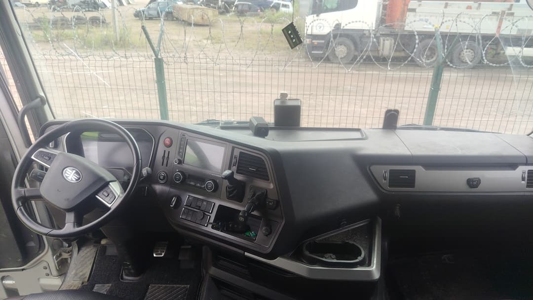 FAW J7 4x2 Седельный тягач - 5