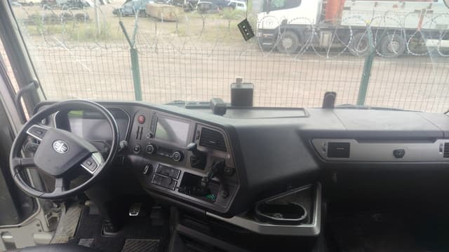 FAW J7 4x2 Седельный тягач - 5