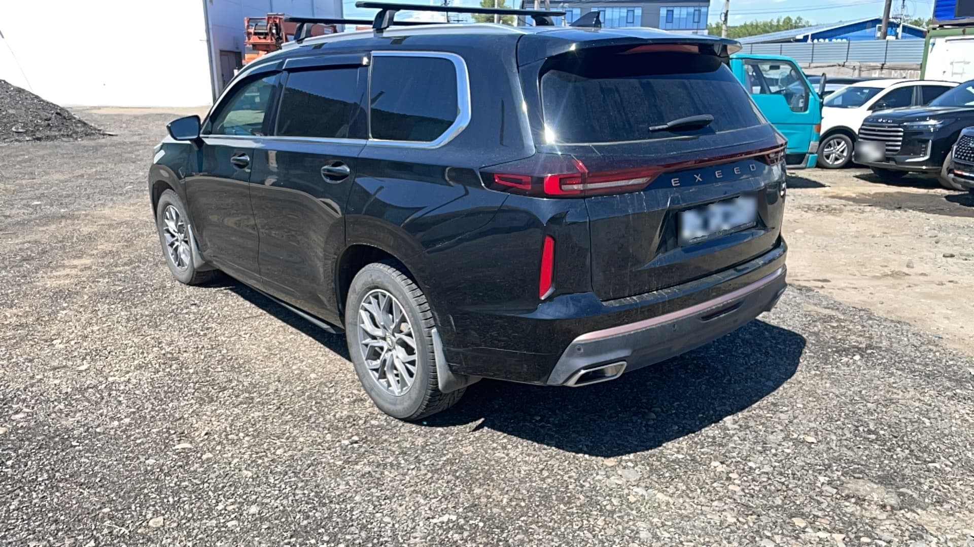 Exeed VX - 4