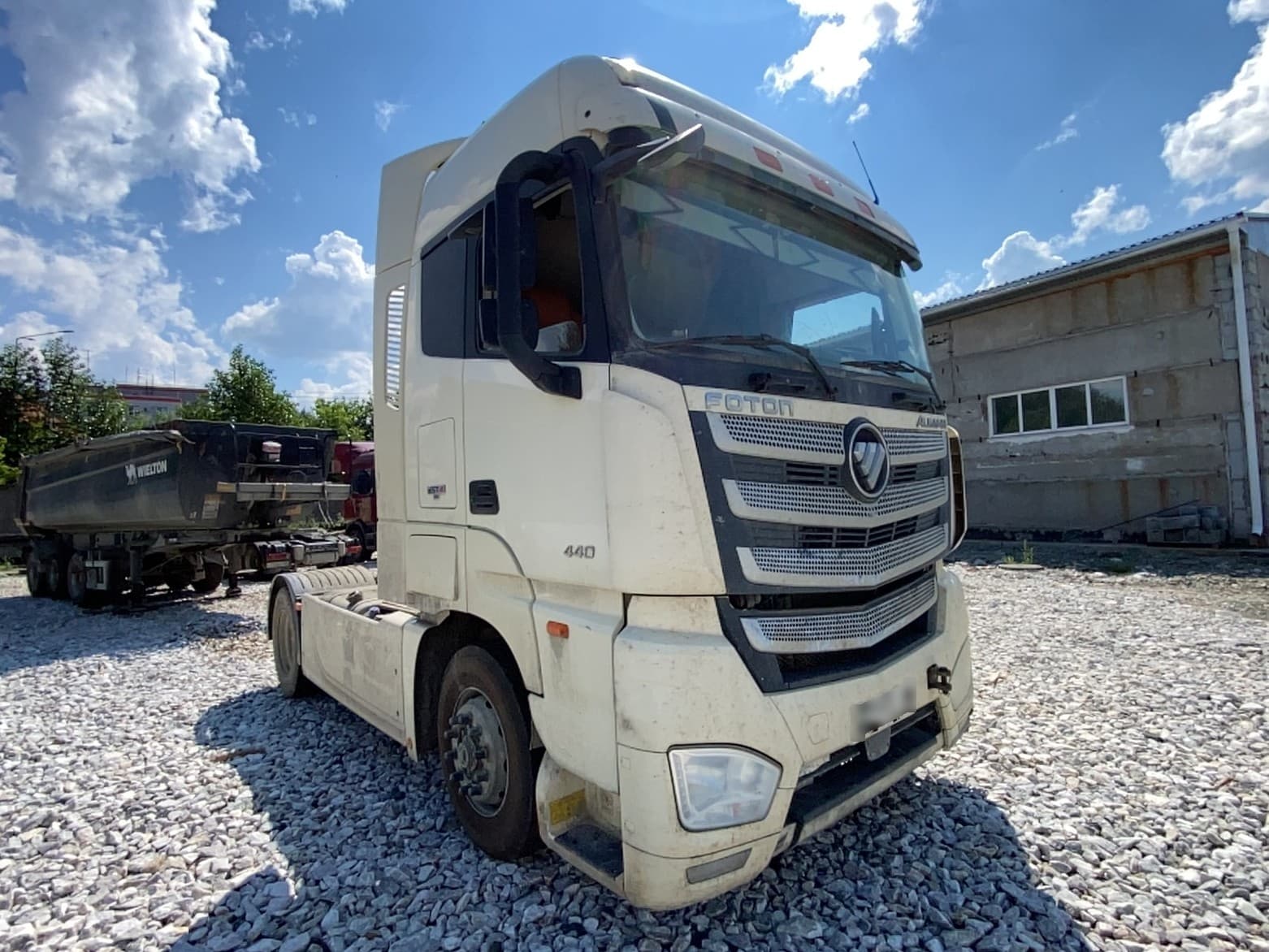 Foton AUMAN 4x2 Седельный тягач - 2