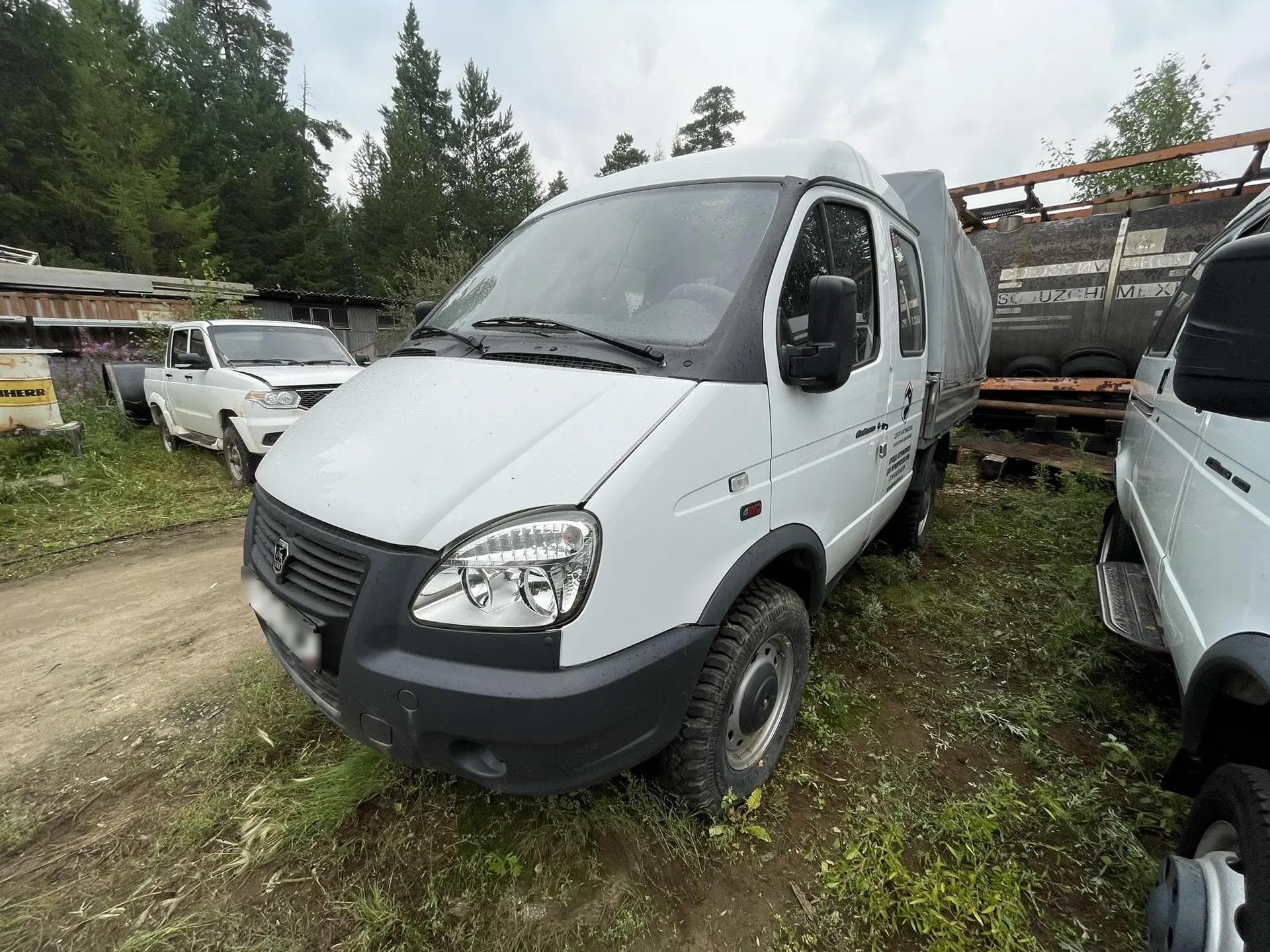 GAZ 2310 - 1