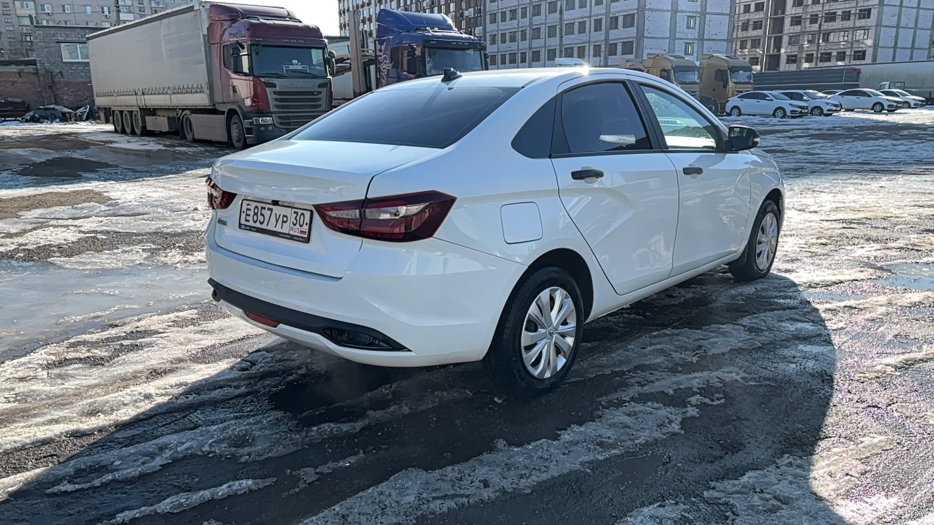 Lada Vesta седан - 3
