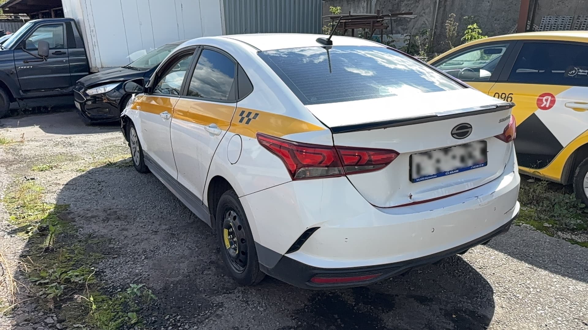 Hyundai Solaris - 4