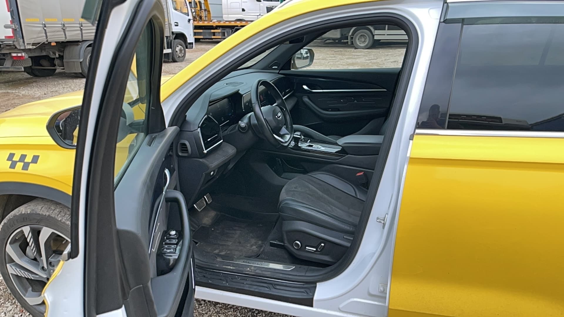 Geely Monjaro - 6